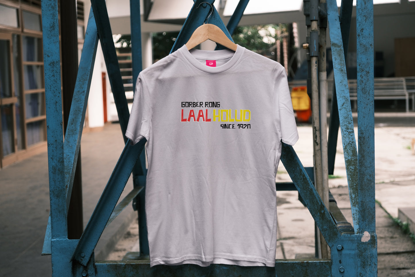 Lal Holud Fan Tshirt